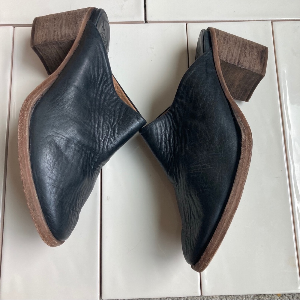 Beek Flickr Mules - Black - Picture 4 of 11